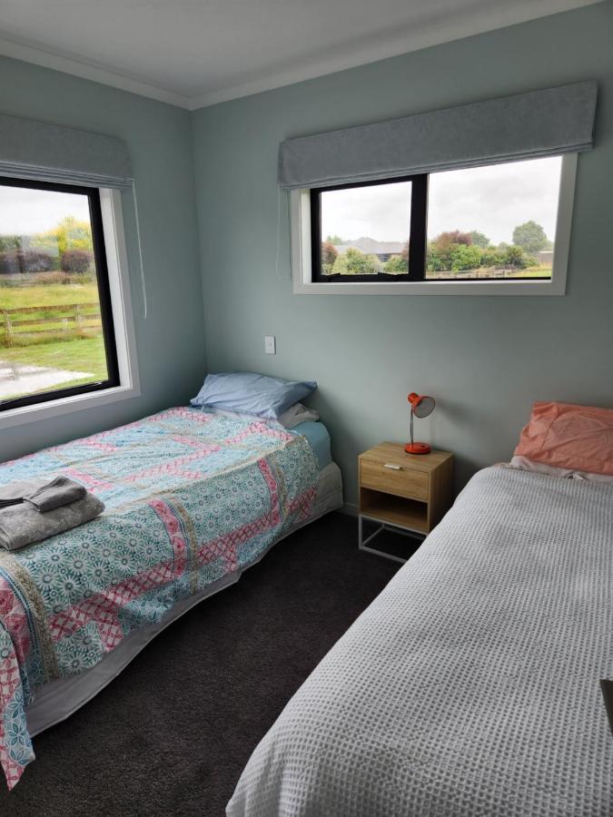 Aberdeen Cottage With Hobbit House Sleep-Out Tamahere 外观 照片